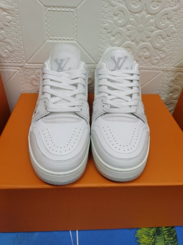 Louis Vuitton Womens Shoes Fashion Sneakers Design Luxury Brand LV TRAINER SNEAKER Mix of materials with Original Box 1A9JI9