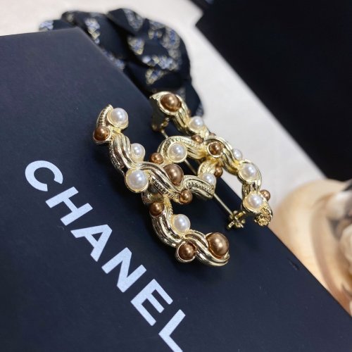 Chanel Luxury Womens Brooche YA066