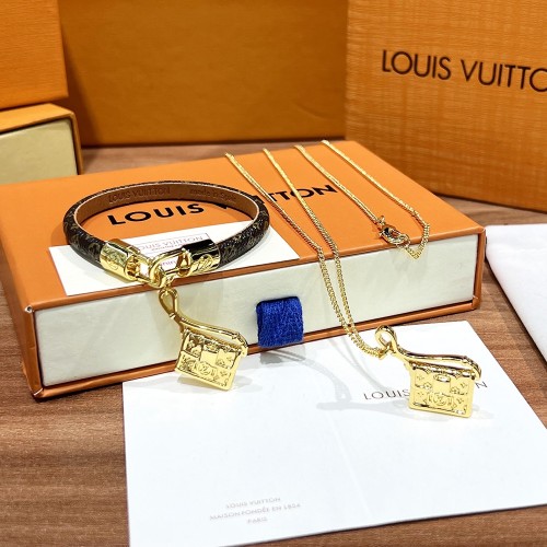 Louis Vuitton Luxury Womens Necklace XP575