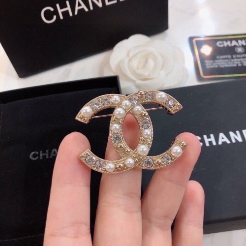 Chanel Luxury Womens Brooche