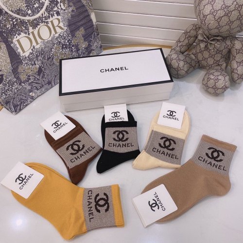 Chanel Socks 5 Pairs with Original Box Luxury Brand Breathable Chanel Sock
