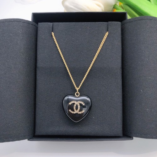 Chanel Luxury Womens Necklace XXL0058