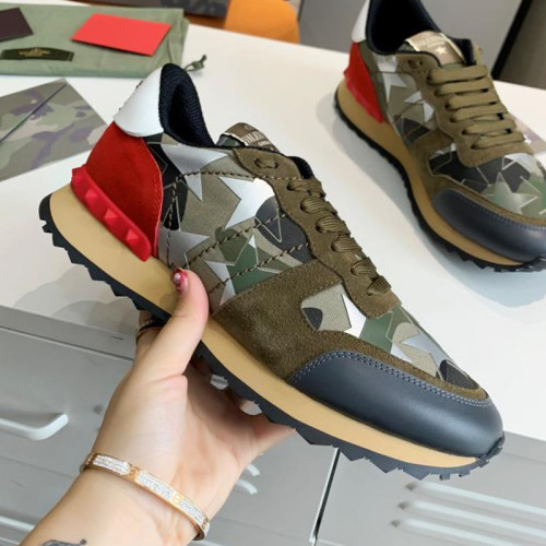 Valentino Men Shoes Fashion Design Luxury Brand ROCKSTUD CALFSKIN SNEAKER with Original Box