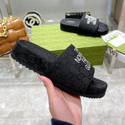 Gucci Womens Shoes Sandals Slides Slippers Luxury Brand Thick Sole Design Women's GG canvas slide sandal with Original Box 624695 H6320 9763