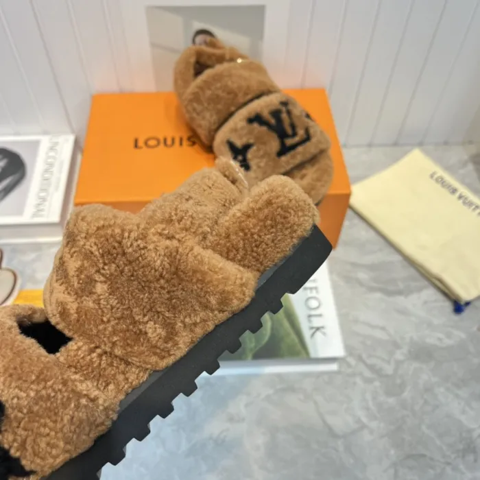 Louis Vuitton Womens Shoes Slide Slippers for Winter Wool Fabric Luxury Brand Designer PASEO FLAT COMFORT MULE with Original Box