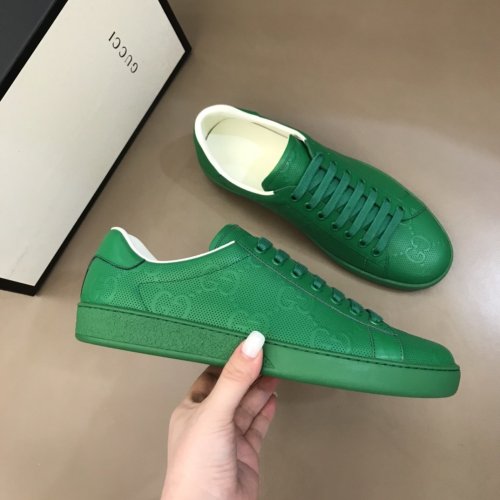 Gucci Mens Fashion Shoes Luxury Brand Men's Ace GG embossed sneaker 625787 1XK10 3727