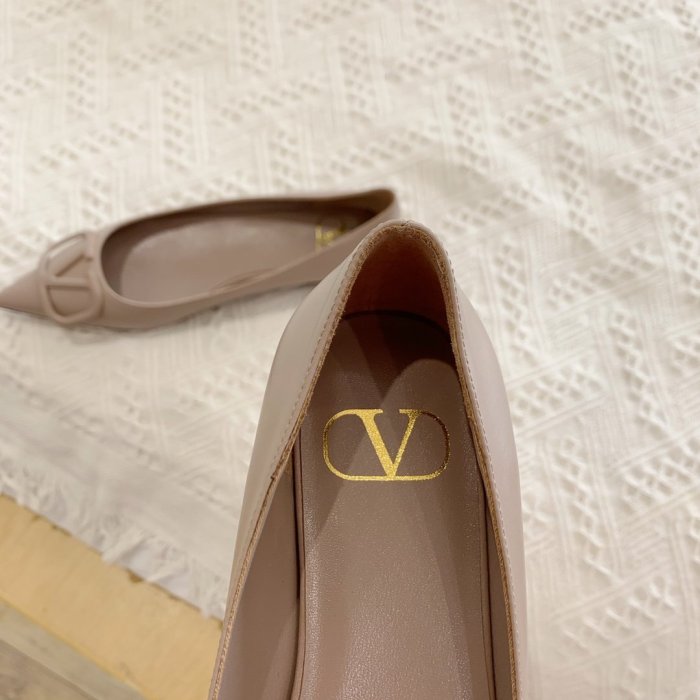 Valentino Women Shoes Mule Flip Flop Sandals VLOGO SIGNATURE CALFSKIN PUMP FLAT with Original Box Luxury Brand