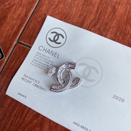 Chanel Luxury Womens Brooches