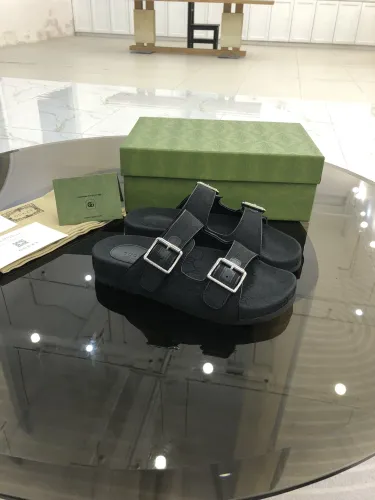 Gucci Mens Shoes Flat Sandals Slippers Luxury Brand Men's slide sandal with straps with Original Box 698705 2HK60 4061