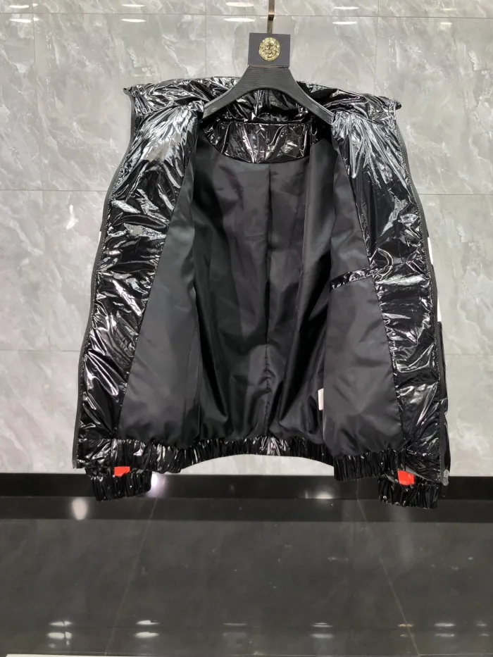 Balenciaga Design Mens Womens Winter Windprood Down Jackets Keep Warm 90% White Duck Down