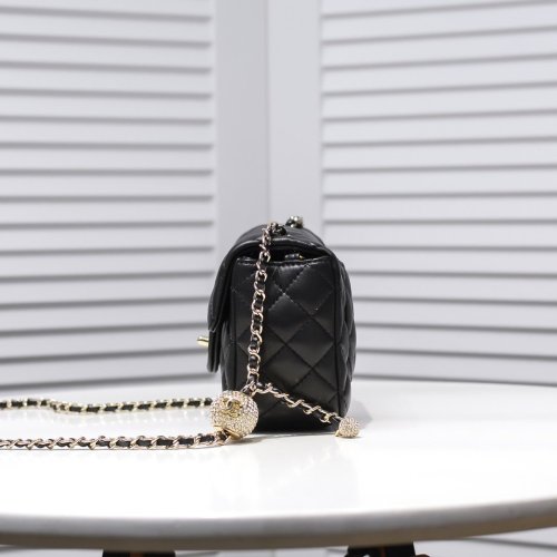 Chanel Womens Bags Crossbody Bag Flap Bag Lambskin & Gold-Tone Metal
