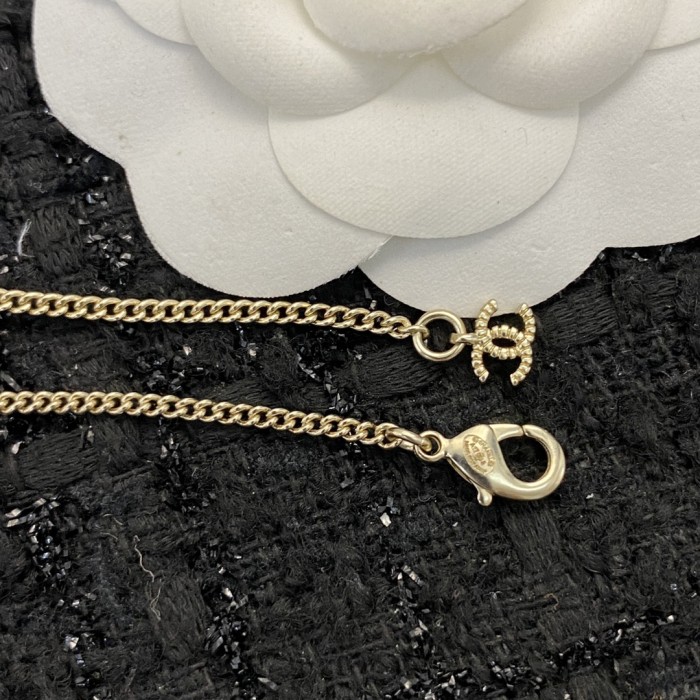 Chanel Luxury Womens Necklace N664