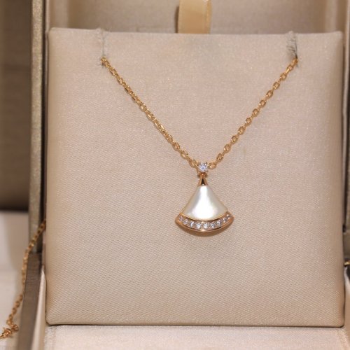 Bvlgari Luxury Womens Necklace