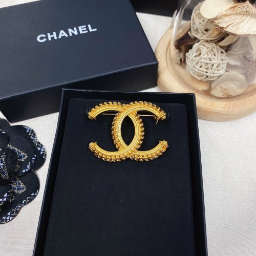 Chanel Luxury Womens Brooche YA061