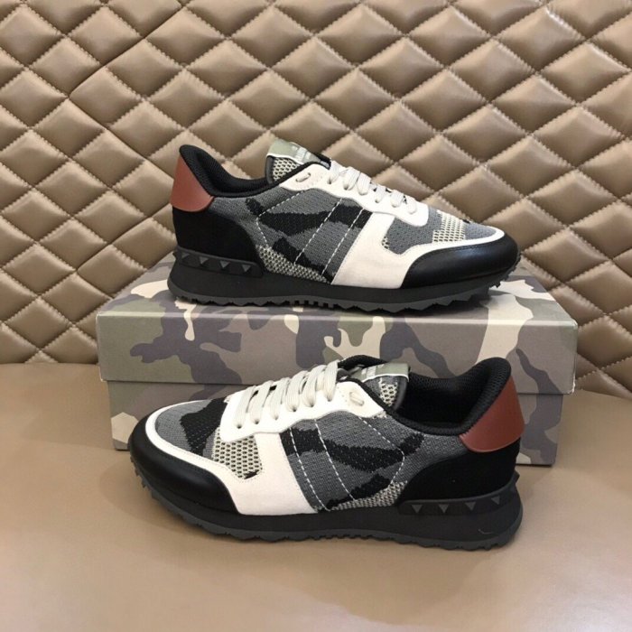 Valentino Men Shoes Fashion Design Luxury Brand ROCKRUNNER CAMOUFLAGE LAMINATED STUDDED SNEAKER with Original Box