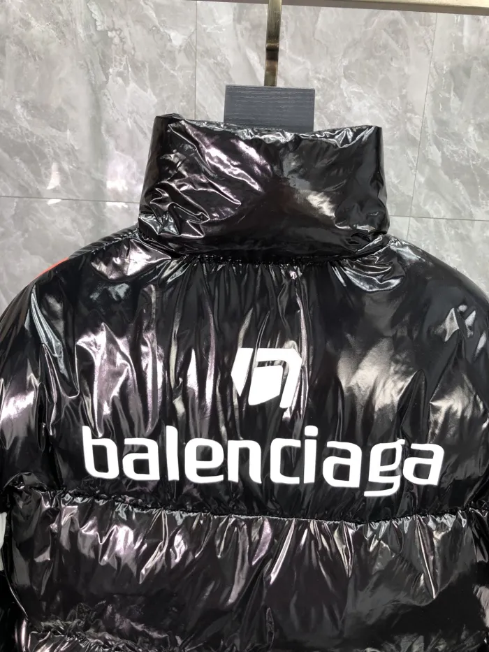 Balenciaga Design Mens Womens Winter Windprood Down Jackets Keep Warm 90% White Duck Down