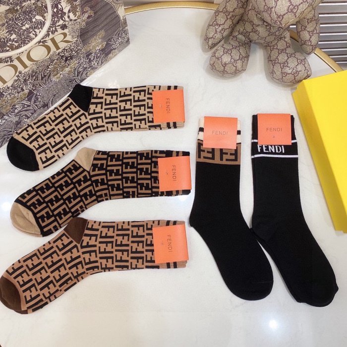 Fendi Socks 5 Pairs with Original Box Luxury Brand Breathable Fendi Sock