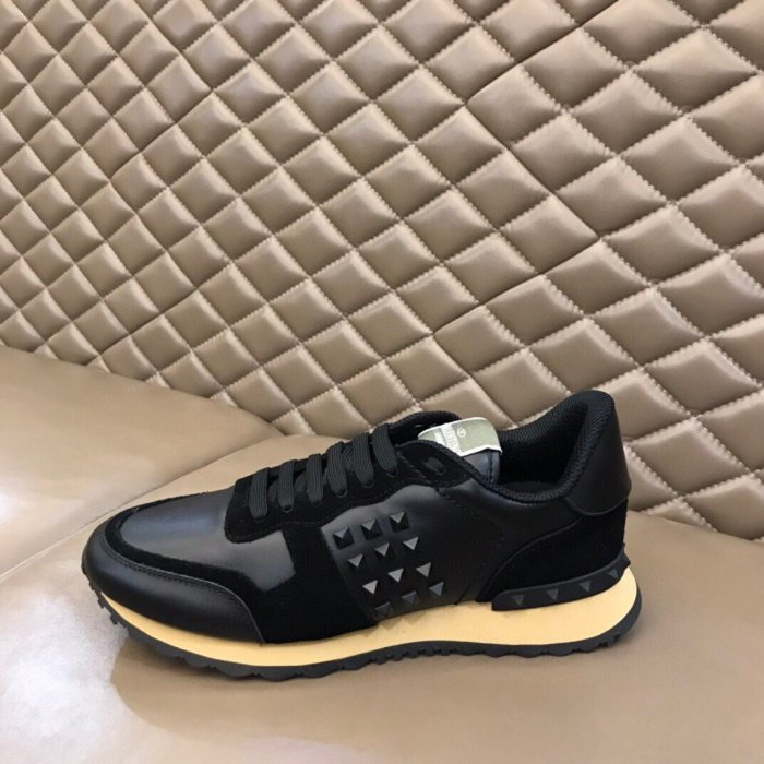 Valentino Men Shoes Fashion Design Luxury Brand ROCKRUNNER CAMOUFLAGE LAMINATED STUDDED SNEAKER with Original Box