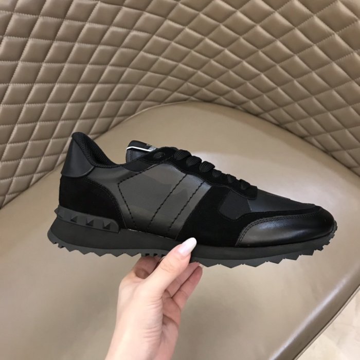 Valentino Men Shoes Fashion Design Luxury Brand ROCKRUNNER CAMOUFLAGE LAMINATED STUDDED SNEAKER with Original Box