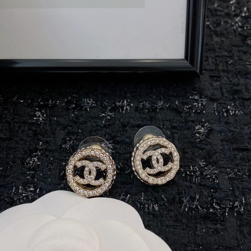 Chanel Luxury Womens Earrings E1780