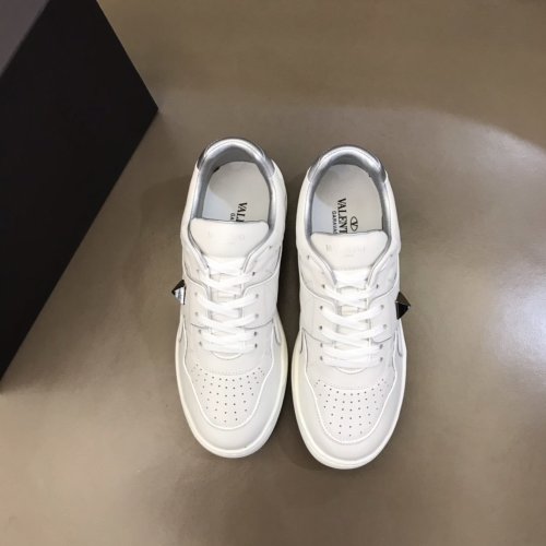 Valentino Men Shoes Fashion Design Luxury Brand ONE STUD LOW-TOP NAPPA SNEAKER with Original Box