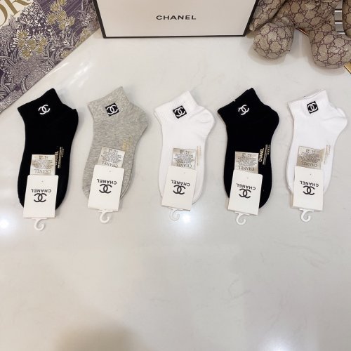 Chanel Socks 5 Pairs with Original Box Luxury Brand Breathable Chanel Sock