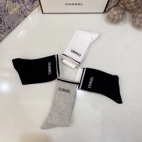 Chanel Socks 4 Pairs with Original Box Luxury Brand Breathable Chanel Sock