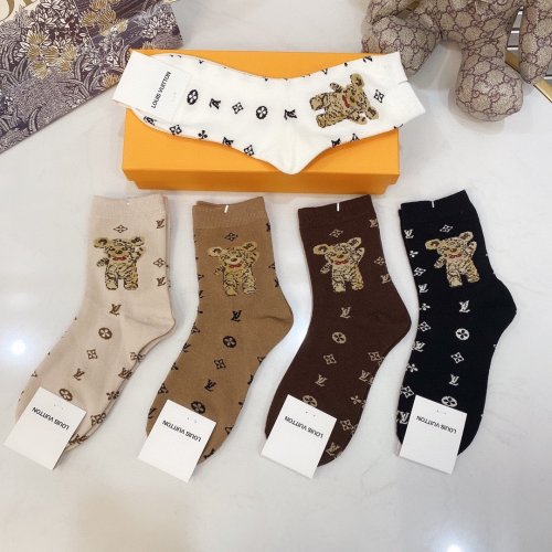 Louis Vuitton Socks 5 Pairs with Original Box Luxury Brand Breathable LV Sock
