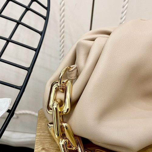 Bottega Veneta Women Bags THE CHAIN POUCH