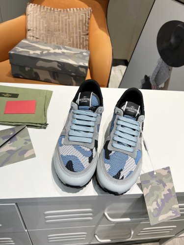 Valentino Men Shoes Fashion Design Luxury Brand ROCKSTUD CALFSKIN SNEAKER with Original Box