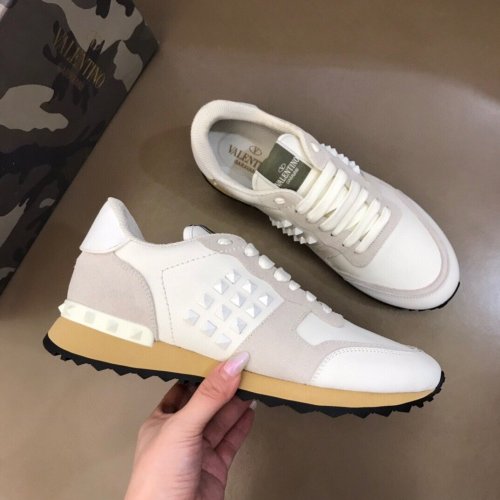 Valentino Men Shoes Fashion Design Luxury Brand ROCKRUNNER CAMOUFLAGE LAMINATED STUDDED SNEAKER with Original Box