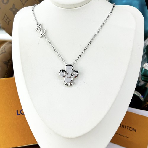 Louis Vuitton Luxury Womens Necklace XP604