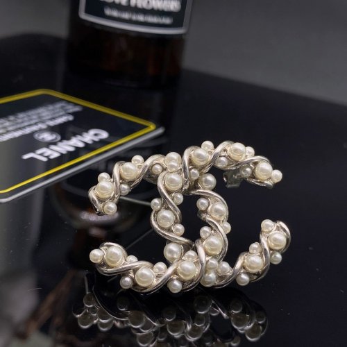 Chanel Luxury Womens Brooches