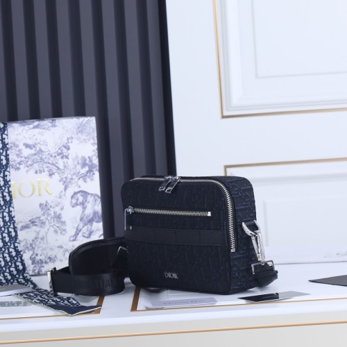 Dior Mens Bags Crossbody Bags SAFARI MESSENGER BAG Beige and Black Dior Oblique Jacquard with Original Box 1ESPO206YKY_H10E