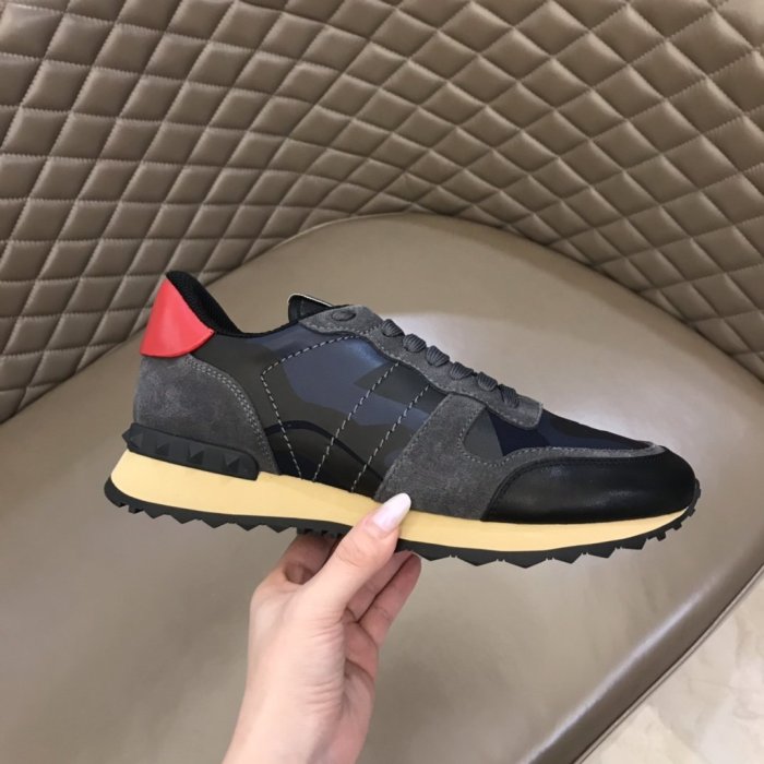 Valentino Men Shoes Fashion Design Luxury Brand ROCKRUNNER CAMOUFLAGE LAMINATED STUDDED SNEAKER with Original Box