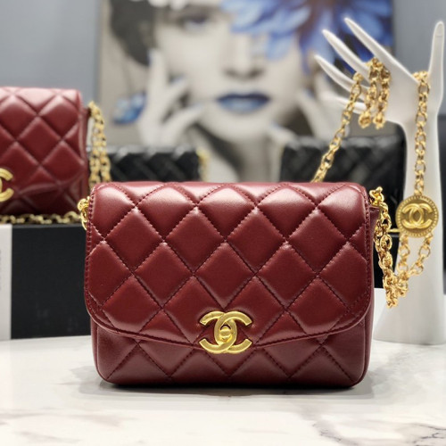 Chanel Womens Bags Crossbody Bag Flap Bag Lambskin & Gold-Tone Metal