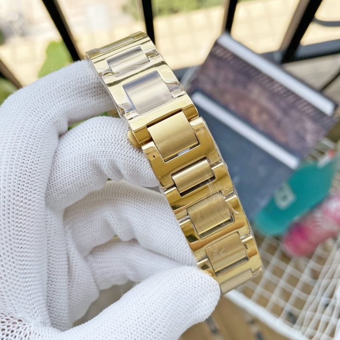 Cartier SA Watch Luxury Brand Design Fashion Type with Original Box
