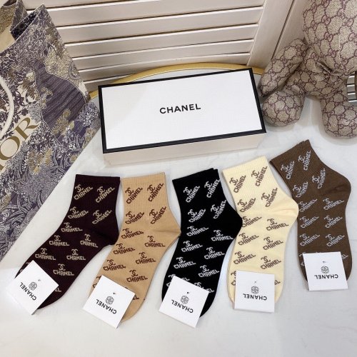 Chanel Socks 5 Pairs with Original Box Luxury Brand Breathable Chanel Sock