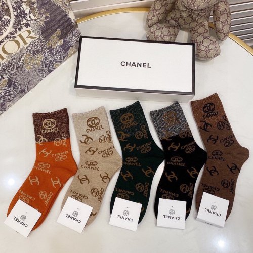 Chanel Socks 5 Pairs with Original Box Luxury Brand Breathable Chanel Sock