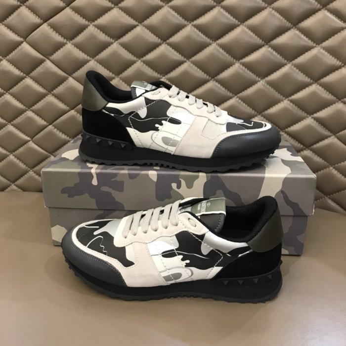 Valentino Men Shoes Fashion Design Luxury Brand ROCKRUNNER CAMOUFLAGE LAMINATED STUDDED SNEAKER with Original Box