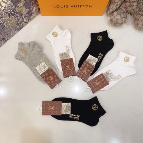 Louis Vuitton Socks 5 Pairs with Original Box Luxury Brand Breathable LV Sock