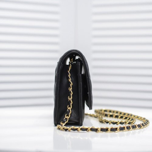 Chanel Womens Bags Crossbody Bag Chanel 19 Bag