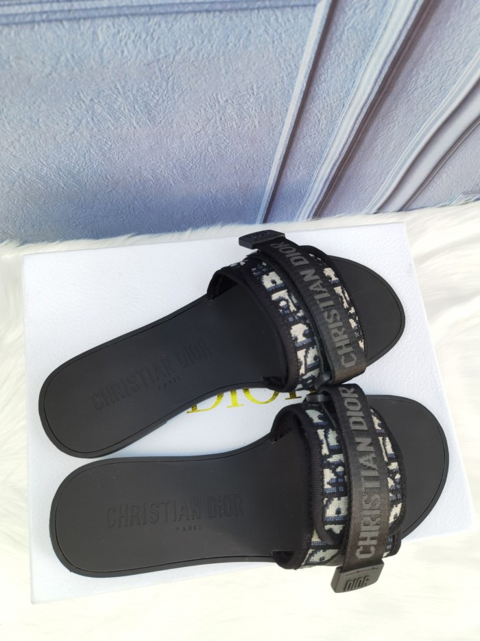 Dior Women Shoes Mule DWAY DIO(R)EVOLUTION SLIDE Luxury Brand DIO(R)EVOLUTION SLIDE Shiny Technical Fabric with Deep Blue Dior Oblique Print KCQ431OBY_S56B