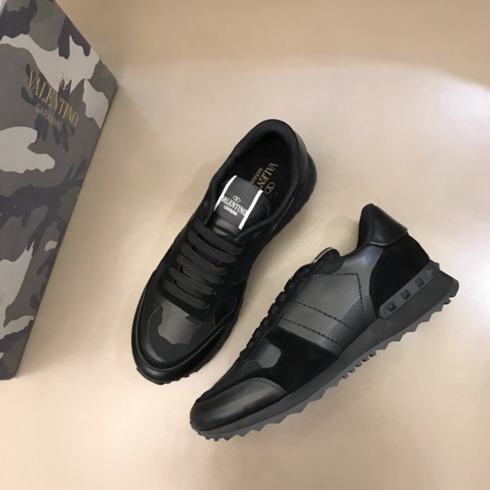 Valentino Men Shoes Fashion Design Luxury Brand ROCKRUNNER CAMOUFLAGE LAMINATED STUDDED SNEAKER with Original Box