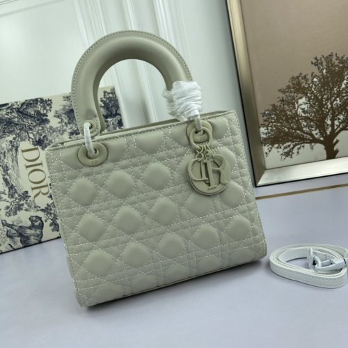 Dior Womens Bag MEDIUM LADY DIOR BAG M0565SLOI_M989