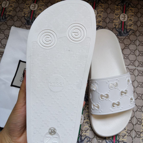 Gucci Women Shoes Flat Sandals Slippers Luxury Brand Women's rubber GG slide sandal with Original Box 573922 JDR00 9014
