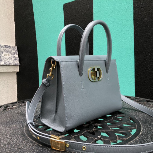 Dior Womens Bag Handbag MEDIUM ST HONORÉ TOTE Cloud Blue Grained Calfskin M9321UMBA_M991