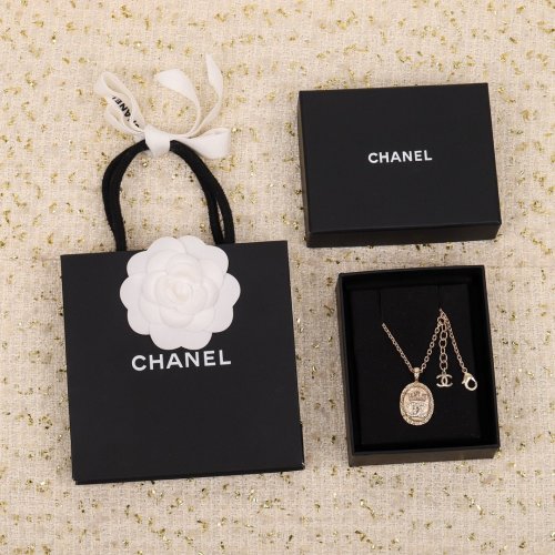 Chanel Luxury Womens Necklace