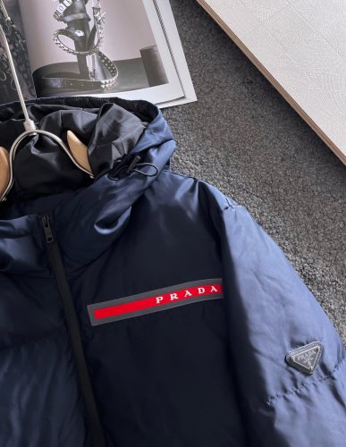Prada Mens Womens Winter Windprood Down Jackets Keep Warm 90% White Duck Down
