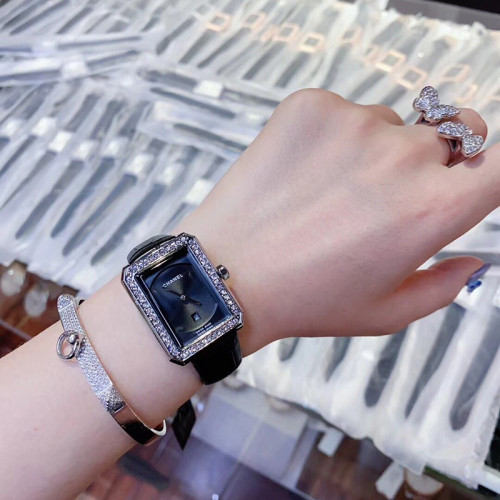 Chanel Womens Watch098